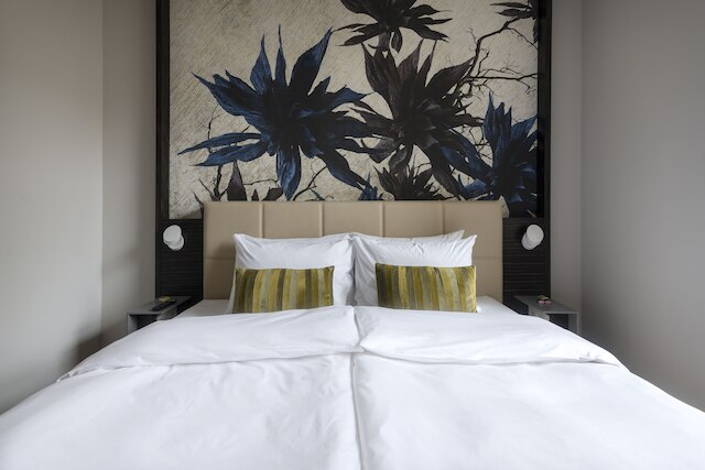 ヌマ プラハ ポイズ