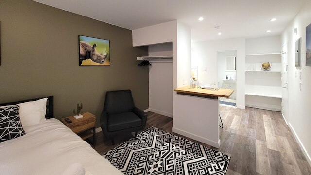 マイ・スタジオ・モンtréal - ギルボー