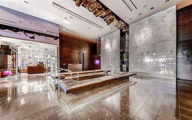 パームス プレイス