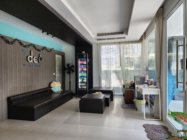 バイ ディー @ジョムティエン