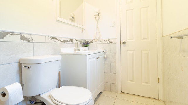 デラックス シングル ベッド 1st FL エルムハースト NY