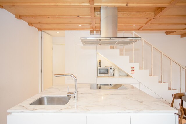 リービング - ガーデン ライト メザニン