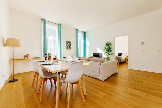 ザ サヴォイ トリュフル ア シック リトリート ウィズ ザ ベスト ヴィ