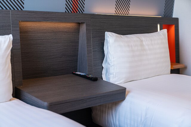 イージーホテル パリ ノール オーバーヴィリエ