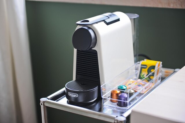 シャンパン バイブス イン リスボン - バイ ミーシャズ プレイス 5C