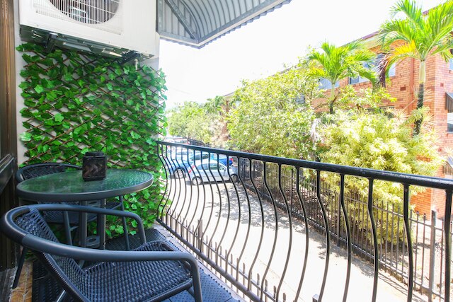 シティーセンター16近くのモダンアパートメント