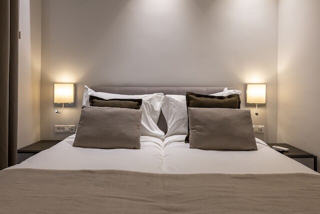 フェドラスリビング: シティセンターラグジュアリーフラットN.コスモス