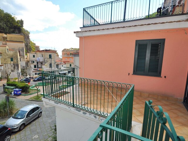 アパルタメント ア チタラ イD 722