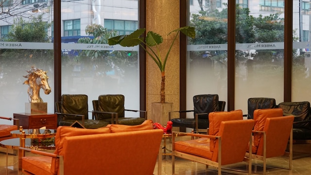 L&L チェチュ ホテル