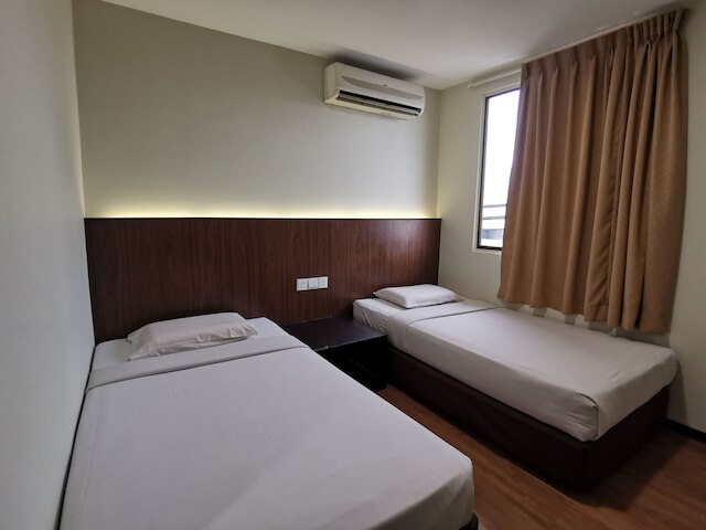 ホテル ホリデイ