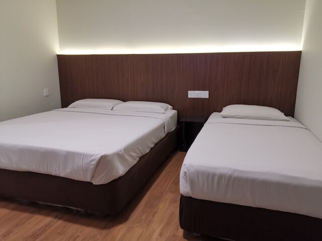 ホテル ホリデイ