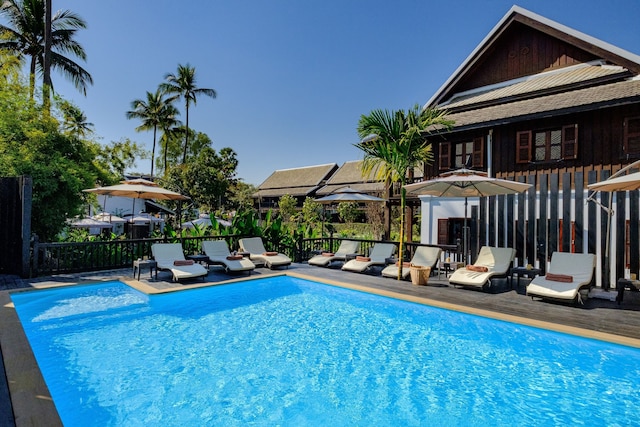 サンクチュアリ ホテル