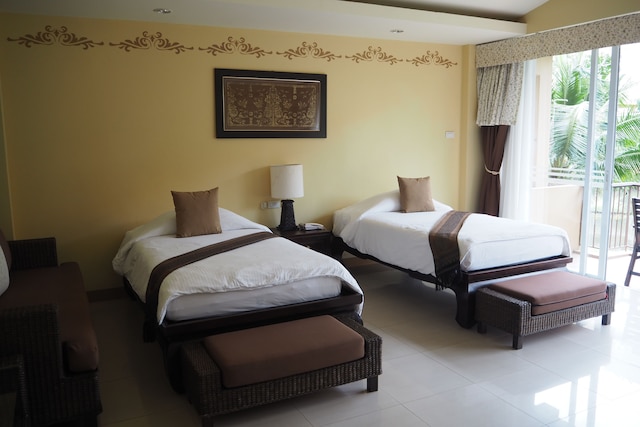 ヴィラ トンブラ