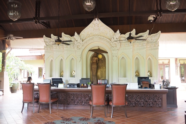 ヴィラ トンブラ