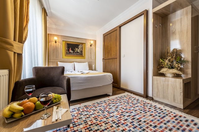 カディルガ アンティーク ホテル