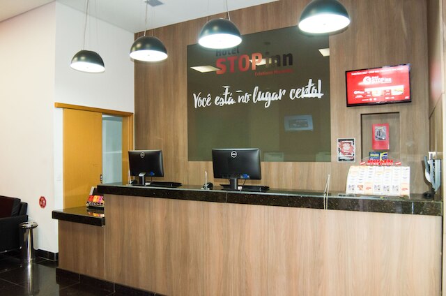 ストップ イン クリスティアーノ マチャド