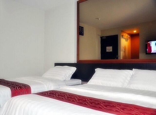 ゴールデンヒル ホテル