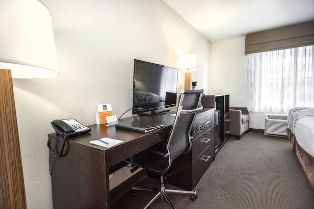 スリープ イン & スイーツ アンド カンファレンス センター ダウンタウン