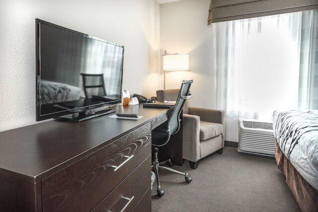 スリープ イン & スイーツ アンド カンファレンス センター ダウンタウン