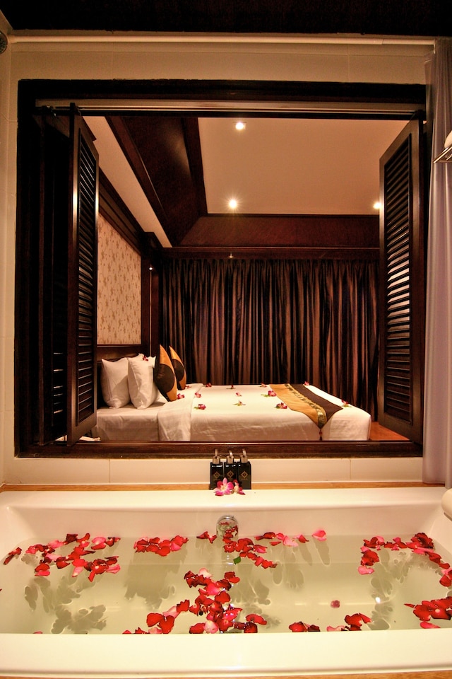 ラヤブリホテルパトン