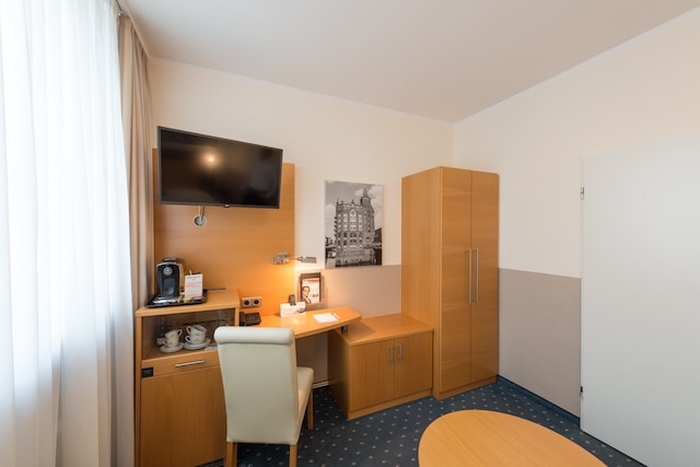 ヘイコテル - ホテル シュタットパルク レジデンツ