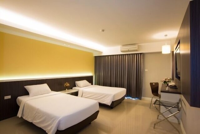 ナパトラ ホテル