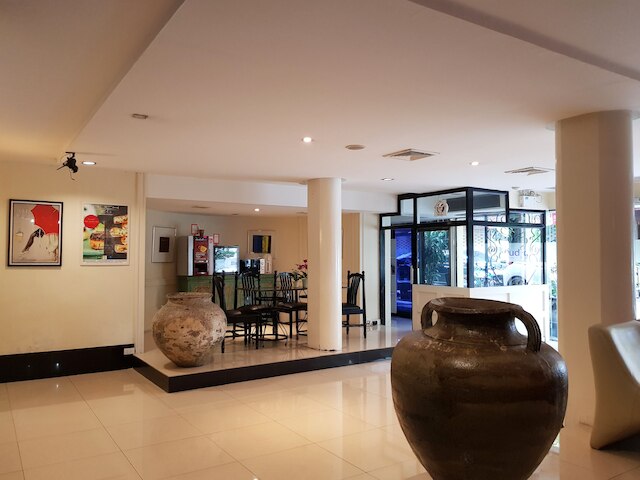 ステュディオ スクンビット 18 バイ アイチェック イン