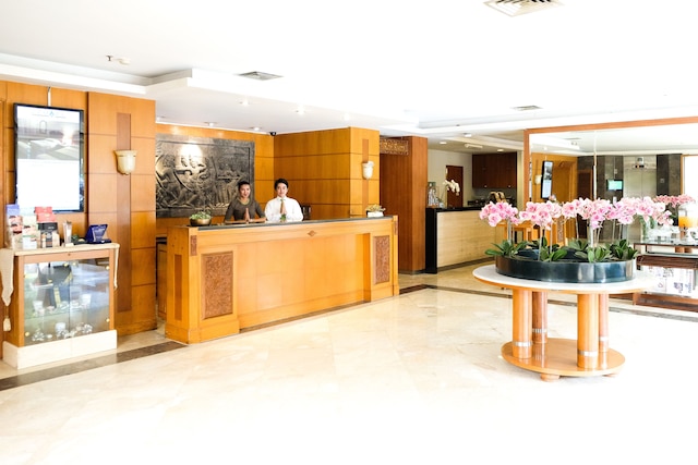 グランド セマラ ホテル