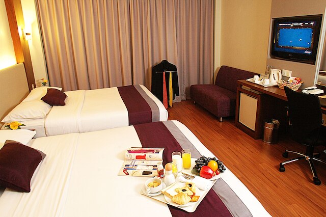 グランド セマラ ホテル