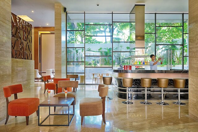 デ ヴァンズ スカイ ホテル スミニャック