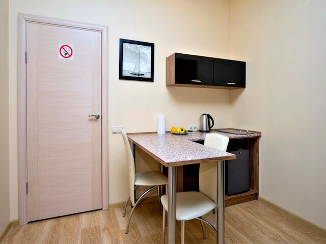 サンデー アパート ホテル