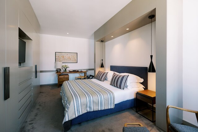 ザ エディトリー アーティスト バイシャ ポルト ホテル