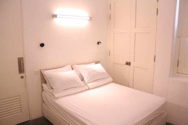 バンク ホステル