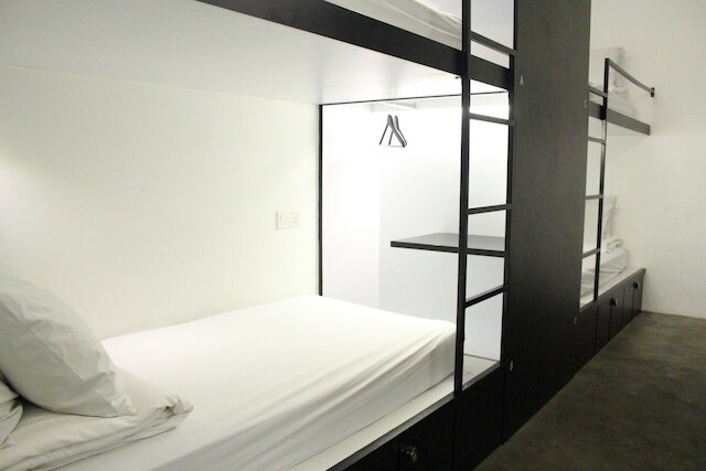 バンク ホステル