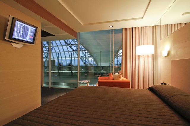 ミラクル トランジット ホテル