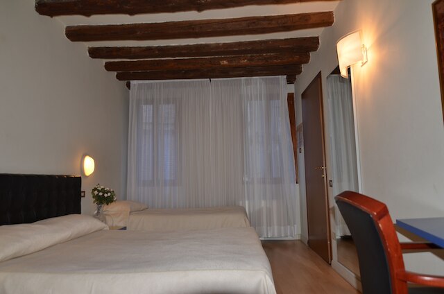 ピッコロ ティエポロ