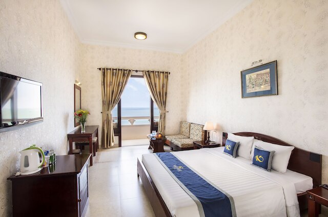 ビーチフロント ホテル