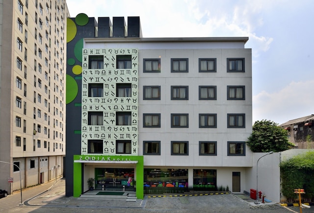 ゾディアック MT ハリョノ、カグム ホテルズ