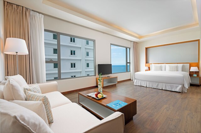 ア ラ カルテ ダ ナン ビーチ