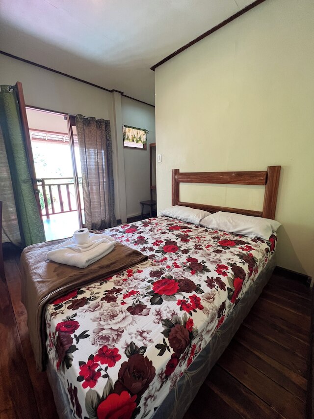 ノヴィーズツーリストイン