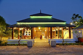 ズフリティ ホテル