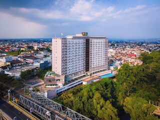 エブリデイ スマート ホテル マラン