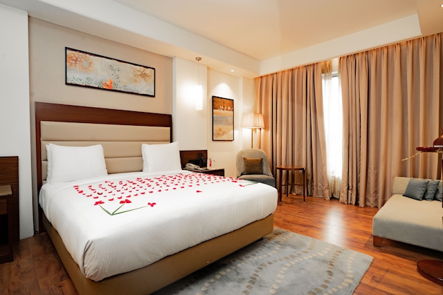 ダブルツリー バイ ヒルトン アグラ