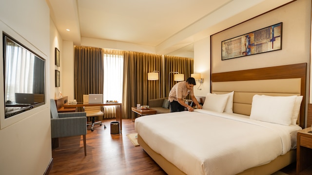 ダブルツリー バイ ヒルトン アグラ