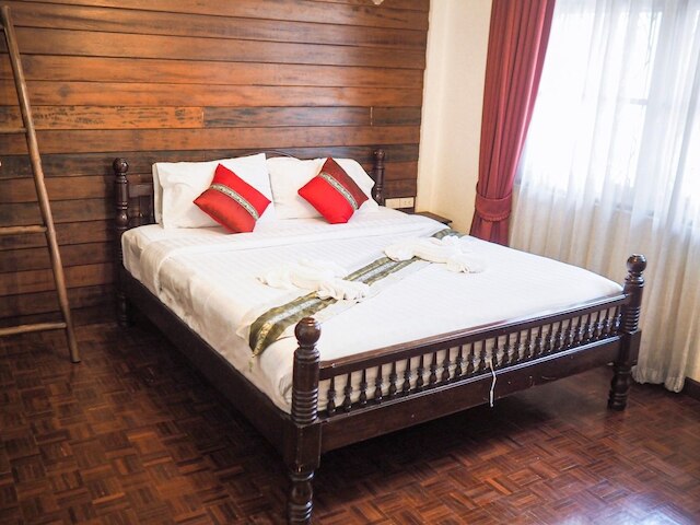 ラスティック ゲストハウス