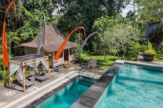 アラス ペトゥル ヴィラ リゾート アンド スパ