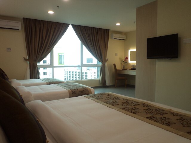 ミッドシティ ホテル メラカ