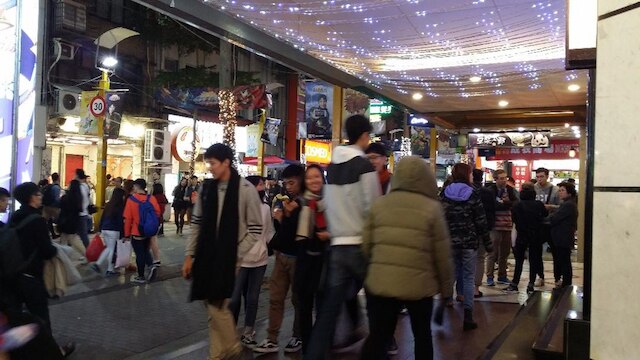 レインボー ホテル