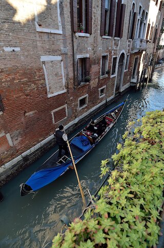 ダ ブルーノ ホームズ