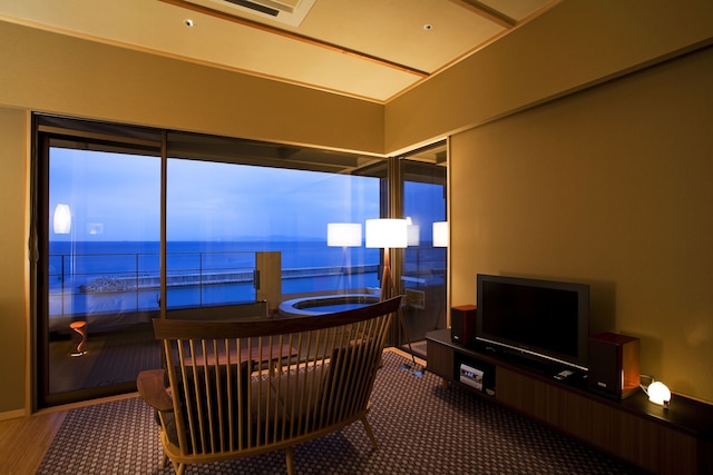 夢泉景別荘 天原